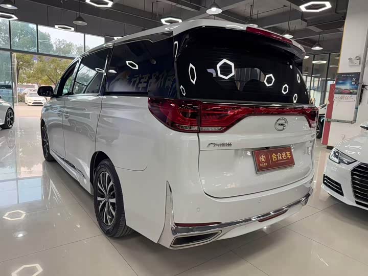 Фото 7 - GAC Trumpchi M8