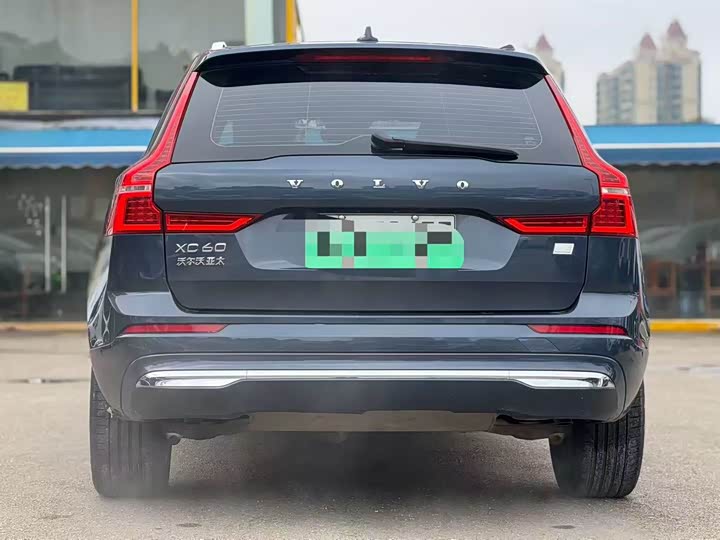 Фото 8 - Volvo XC60 Hybrid