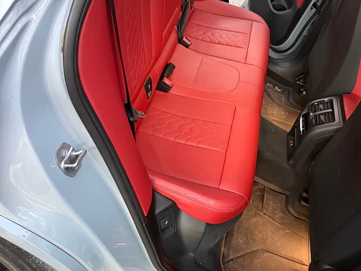 Фото 3 - BMW X4 M