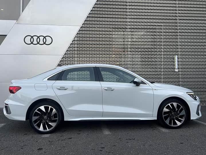 Фото 3 - Audi A3