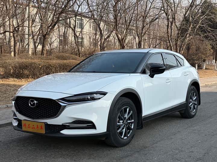 Photo 2 - Mazda CX-4