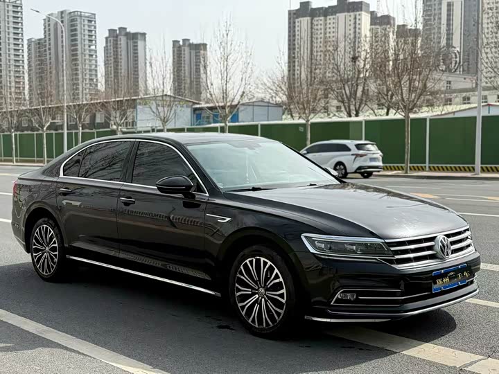 Фото 3 - Volkswagen Phideon