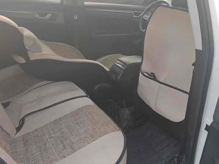 Фото 3 - Geely Emgrand GL