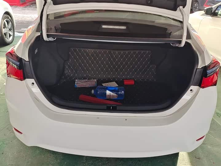 Фото 4 - Toyota Corolla Hybrid