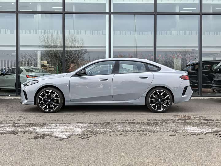 Фото 3 - BMW 2 Series