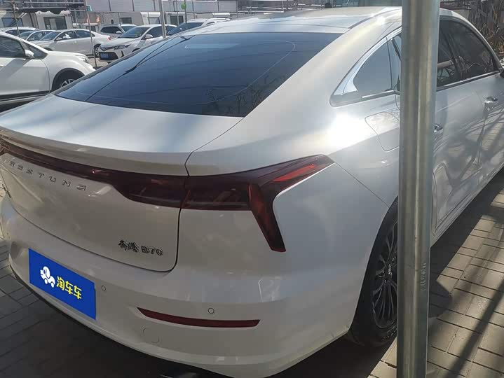 Фото 3 - Bestune B70