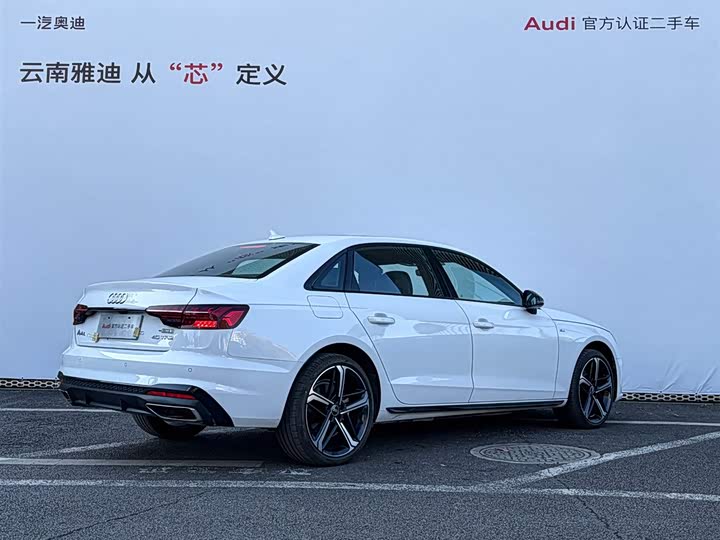 Фото 4 - Audi A4L