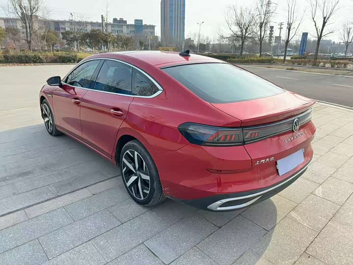 Фото 3 - Volkswagen Lamando L