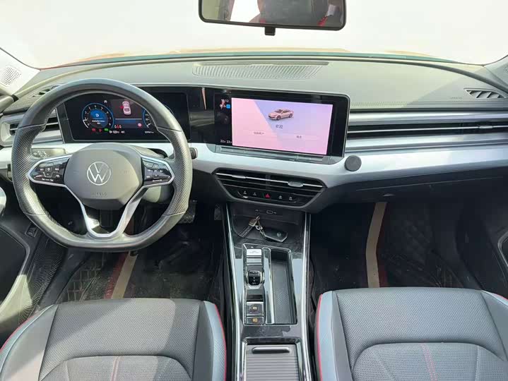 Фото 9 - Volkswagen Lamando L