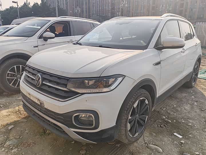 Фото 1 - Volkswagen Tacqua