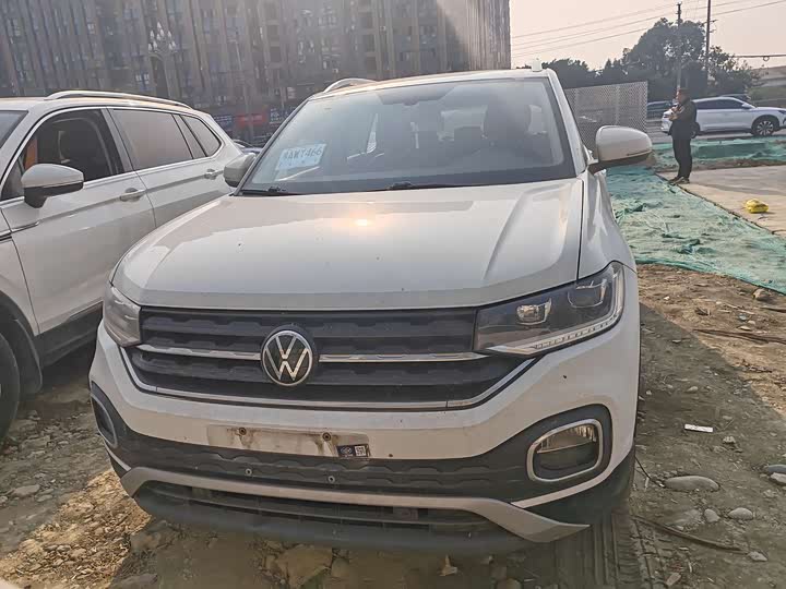 Фото 2 - Volkswagen Tacqua