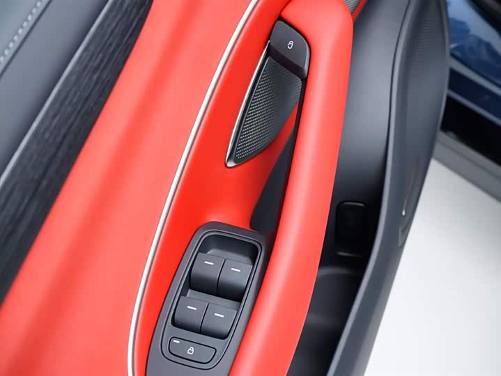 Фото 3 - Xiaomi SU7