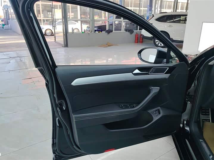 Фото 7 - Volkswagen Magotan GTE Hybrid