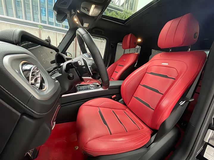 Фото 9 - Mercedes-Benz G-Class AMG