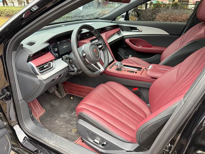 Фото 9 - Hongqi H5