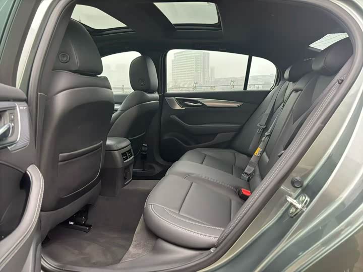 Фото 4 - Cadillac CT5