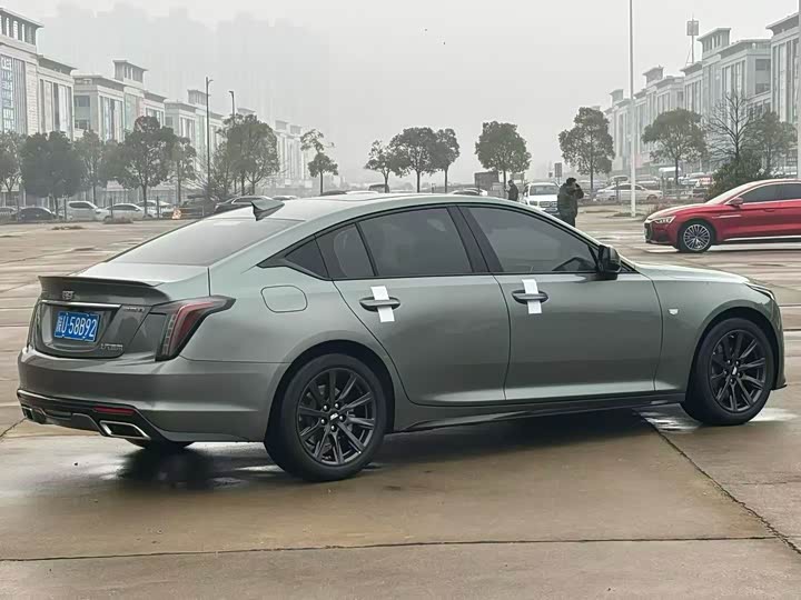 Фото 9 - Cadillac CT5