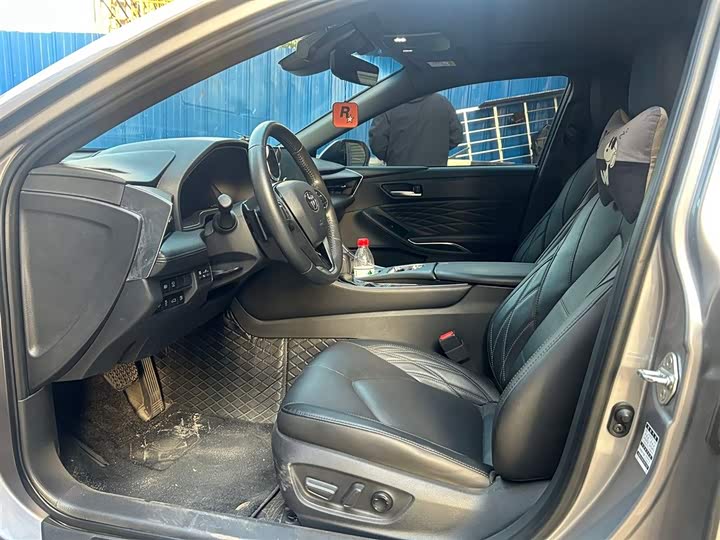 Фото 9 - Toyota Avalon