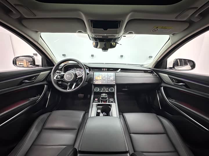 Фото 7 - Jaguar XF L