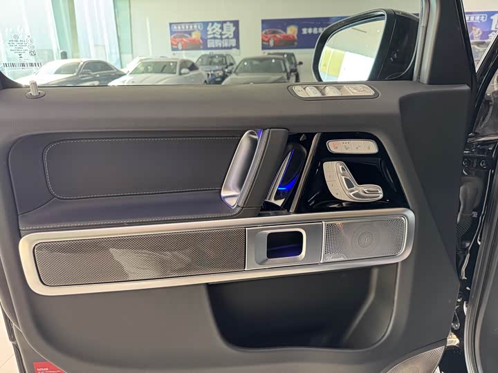 Фото 7 - Mercedes-Benz G-Class