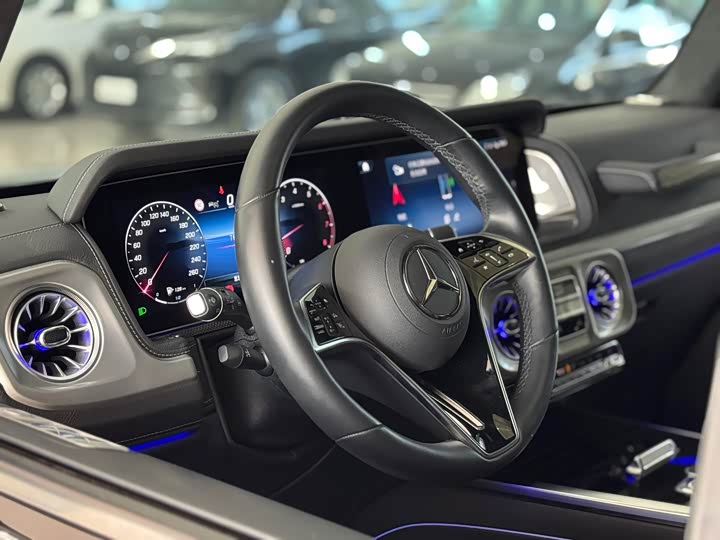 Фото 8 - Mercedes-Benz G-Class