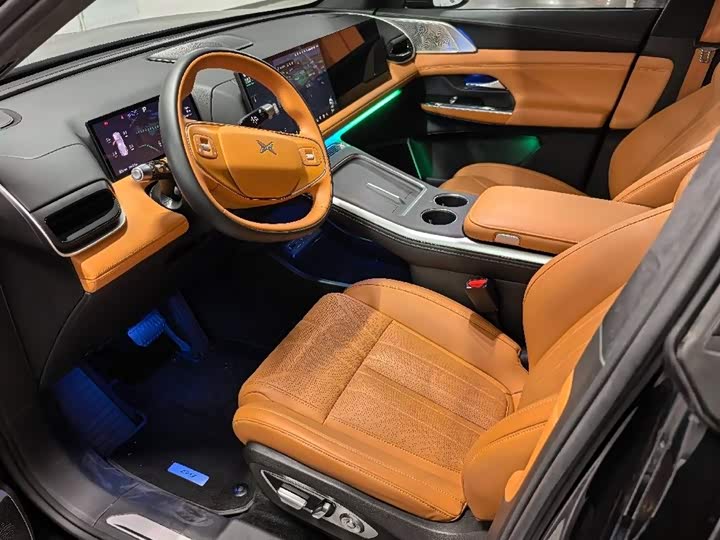 Фото 6 - XPeng G9