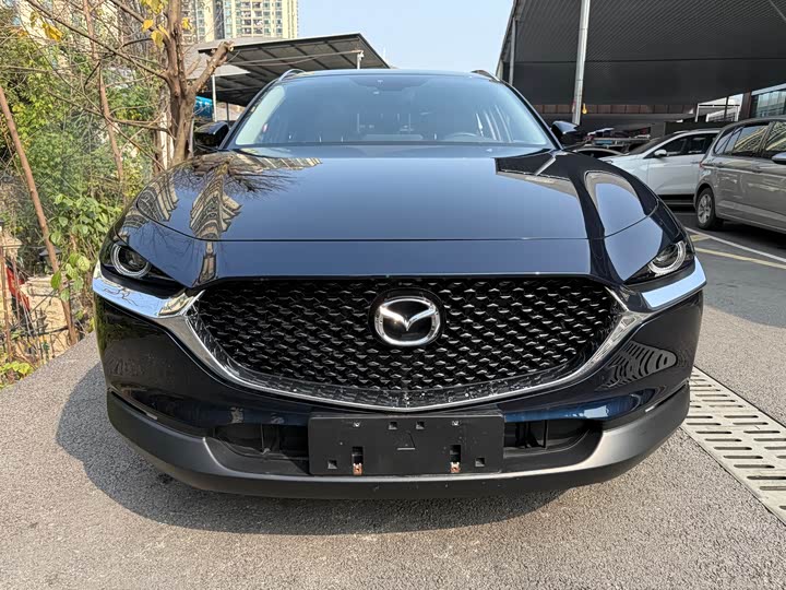 Photo 2 - Mazda CX-30