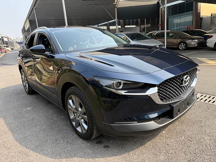 Photo 3 - Mazda CX-30