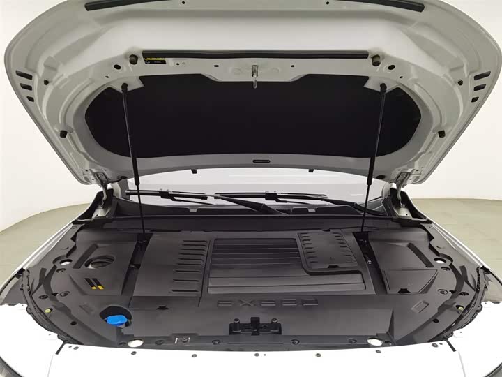 Фото 6 - Exeed LX C-DM Hybrid