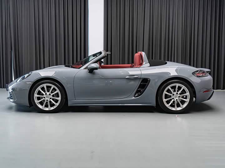 Фото 3 - Porsche 718