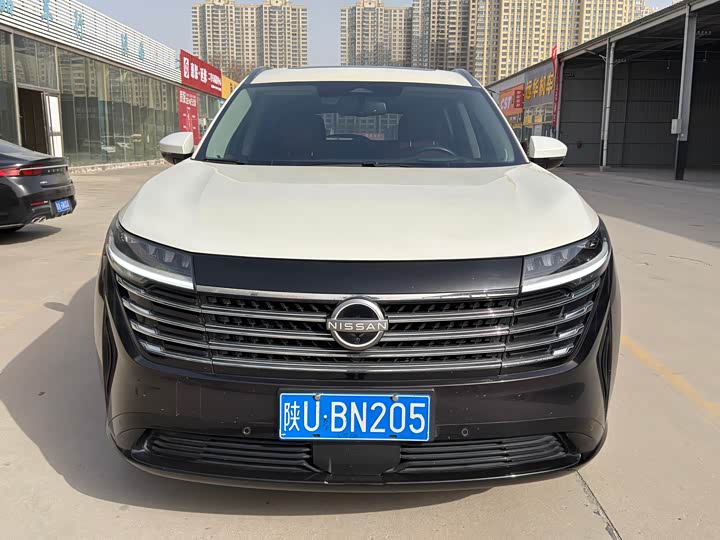 Фото 2 - Nissan Pathfinder