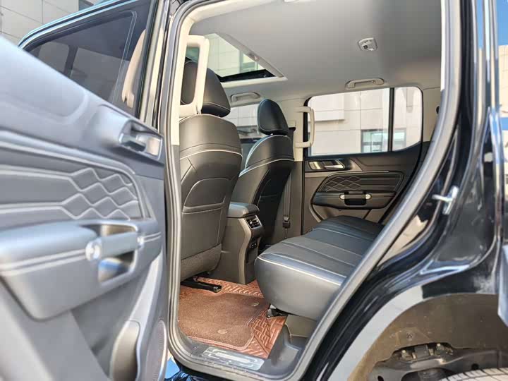 Фото 6 - Tank 300