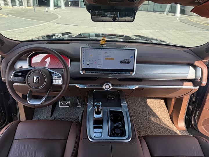 Фото 7 - Tank 700 Hybrid