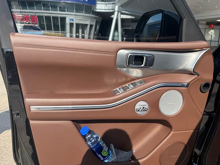 Фото 9 - Tank 700 Hybrid