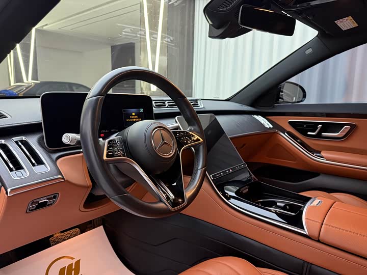 Фото 5 - Mercedes-Benz S-Class