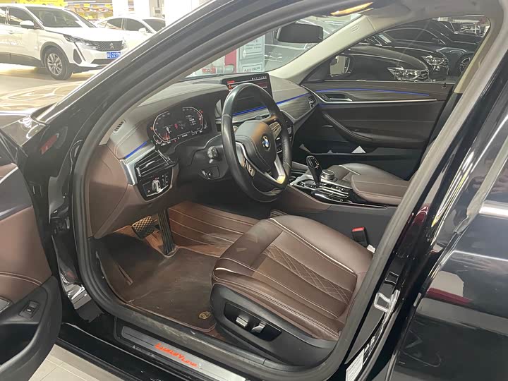 Фото 7 - BMW 5 Series