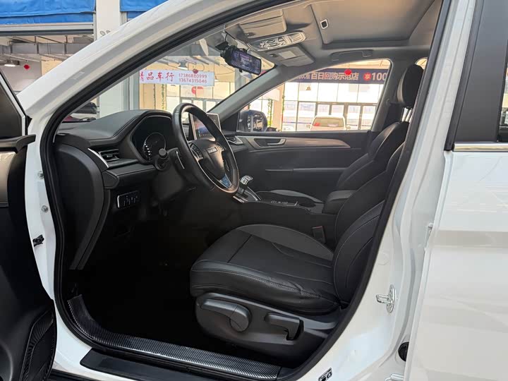 Фото 8 - Haval M6