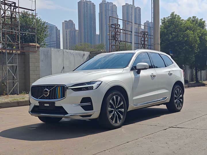 Фото 1 - Volvo XC60