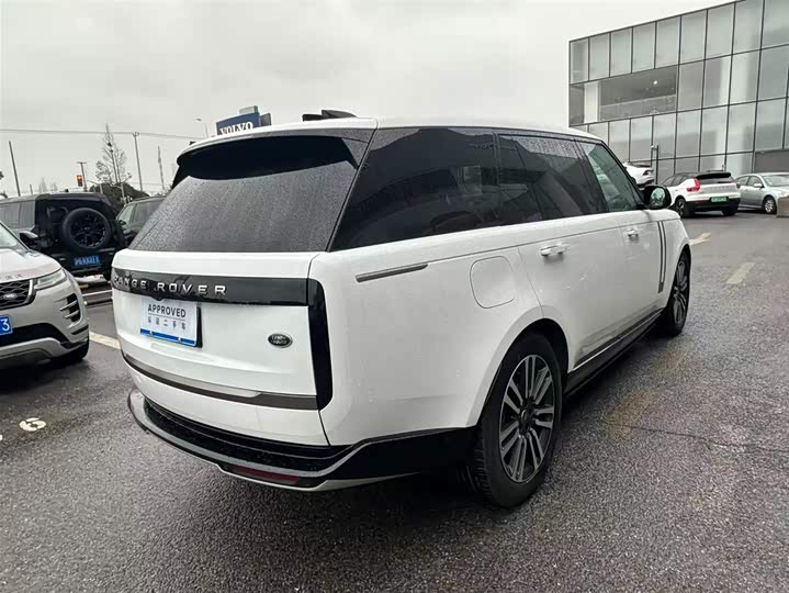 Photo 6 - Land Rover Range Rover