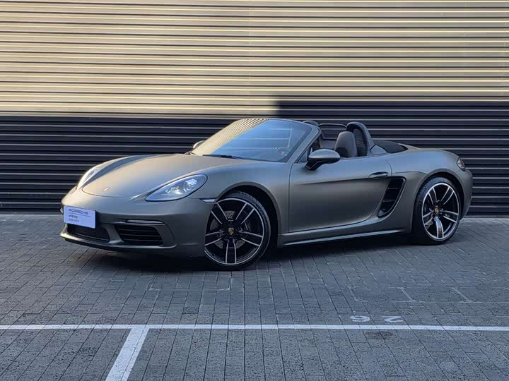 Фото 1 - Porsche 718