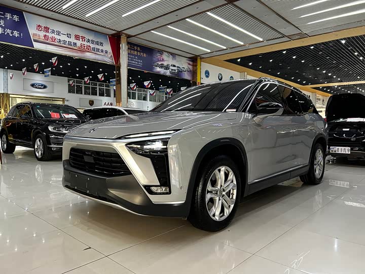 Фото 1 - Nio ES8