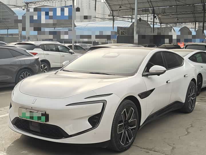 Фото 1 - Avatr 12