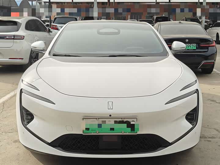 Фото 2 - Avatr 12