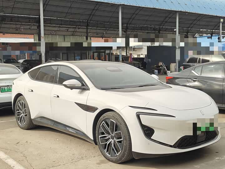 Фото 3 - Avatr 12