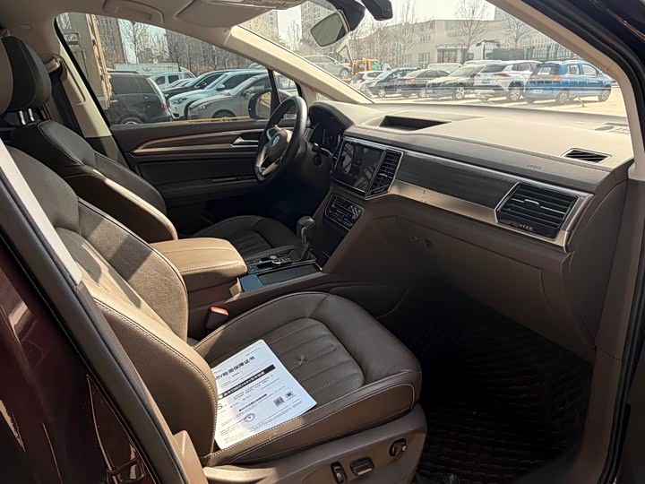 Фото 9 - Volkswagen Viloran