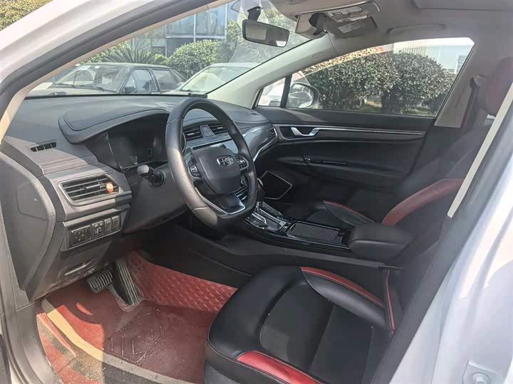 Фото 4 - Geely Emgrand GS