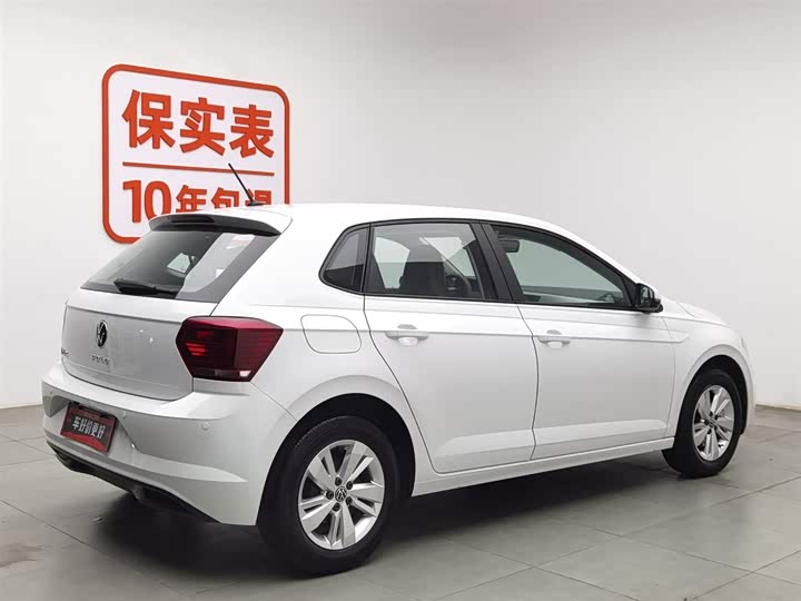 Фото 2 - Volkswagen Polo
