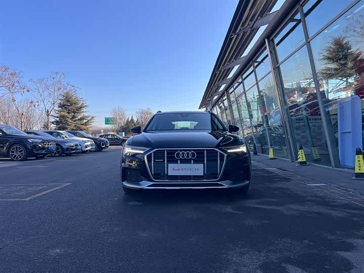 Фото 2 - Audi A6