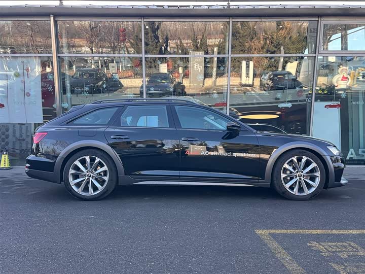 Фото 8 - Audi A6