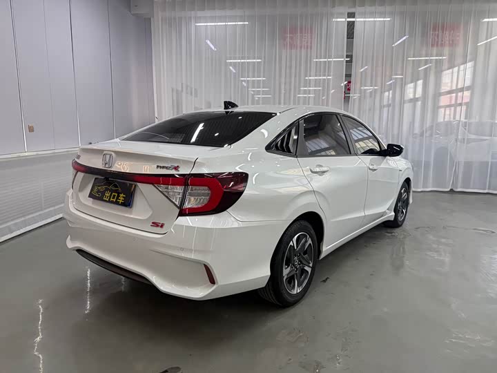 Фото 6 - Honda Envix